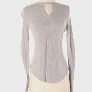 August 1 eight long sleeve top